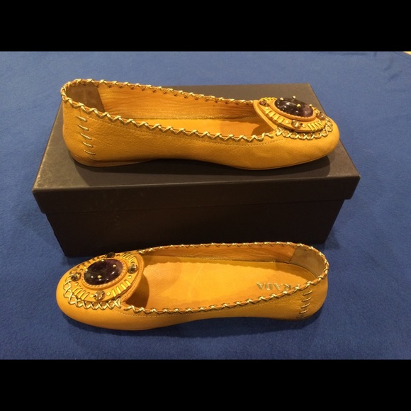 🌞❌SOLD❌Prada Leather Moccasins🌞 - Picture 2 of 8